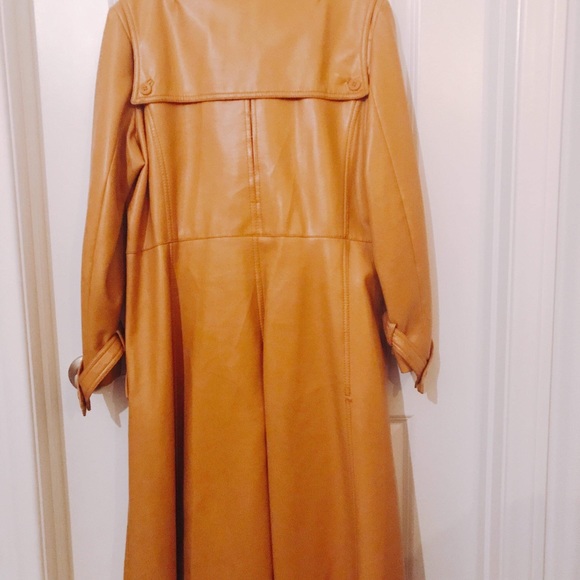 Leather coat - Picture 2 of 6